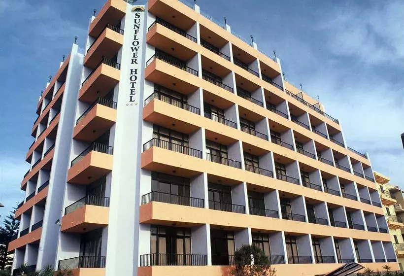 هتل Sunflower