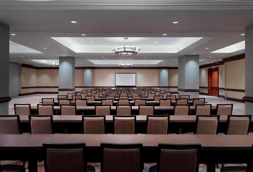 هتل The Westin Charlotte