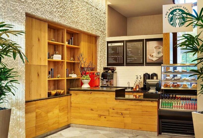 هتل The Westin Charlotte