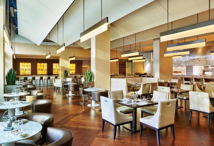 هتل The Westin Charlotte