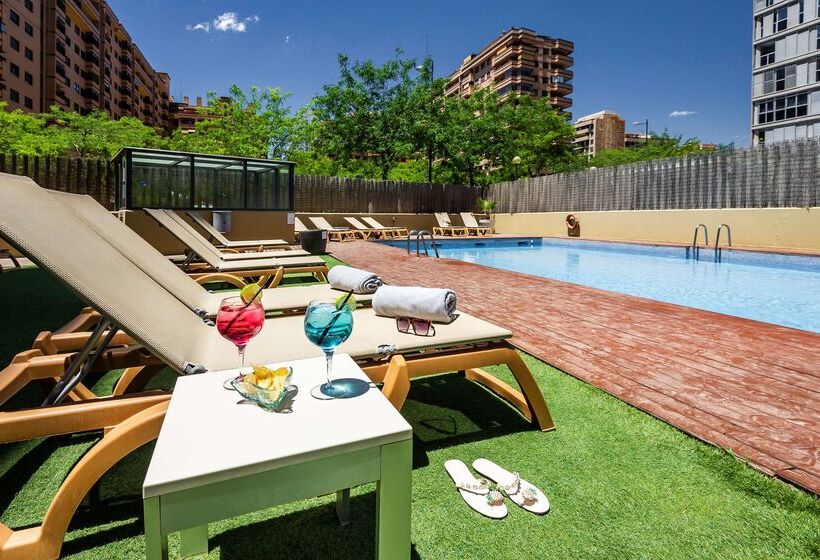 فندق Valencia Oceanic Affiliated By Meliá