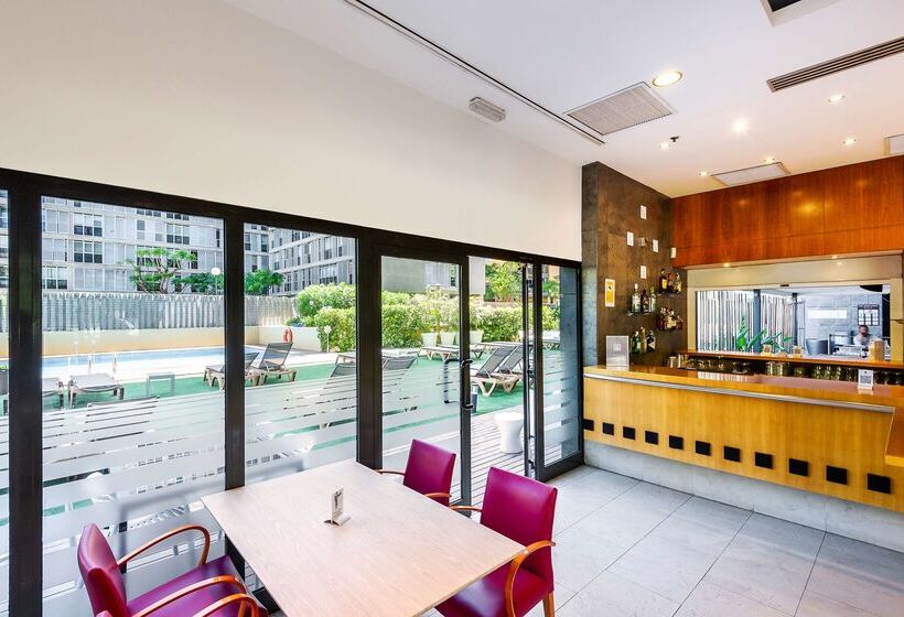 فندق Valencia Oceanic Affiliated By Meliá