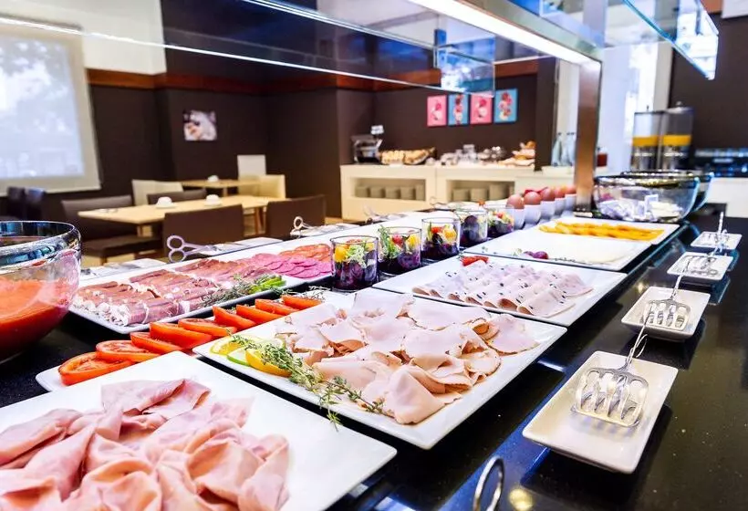 فندق Valencia Oceanic Affiliated By Meliá