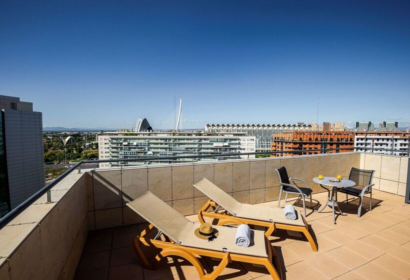 فندق Valencia Oceanic Affiliated By Meliá