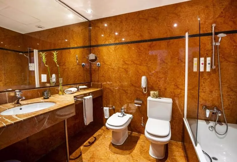 فندق Valencia Oceanic Affiliated By Meliá