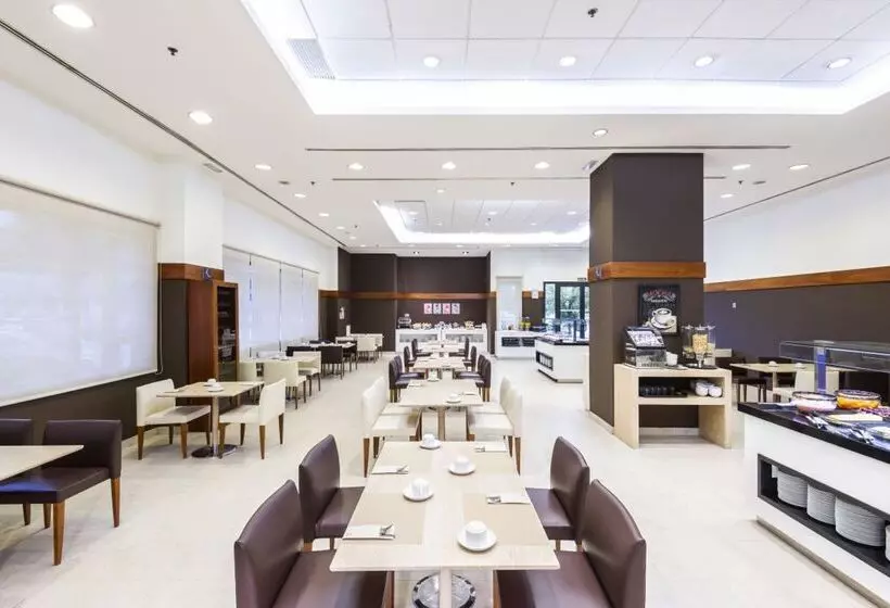 فندق Valencia Oceanic Affiliated By Meliá