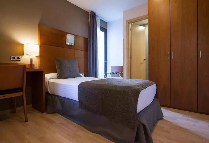 ホテル Via Augusta