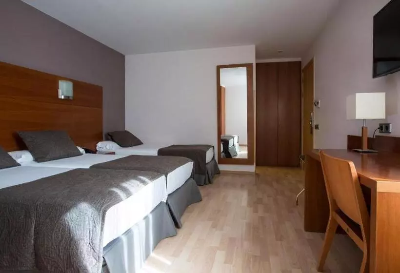 ホテル Via Augusta