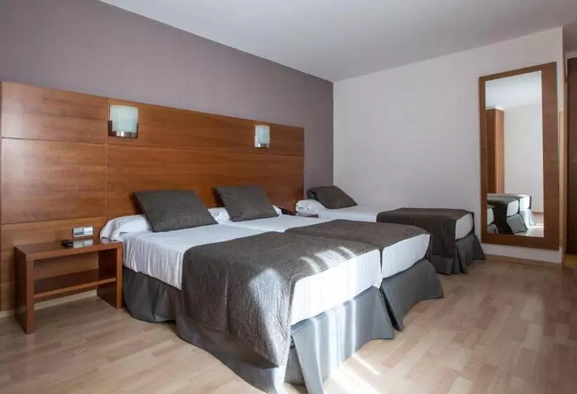 ホテル Via Augusta