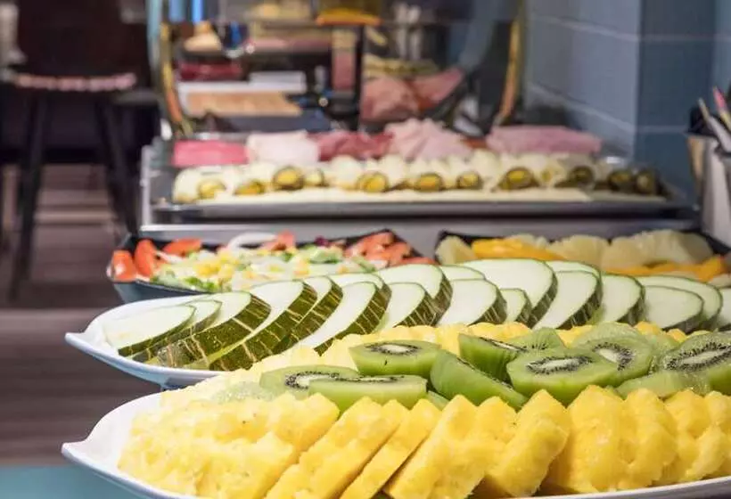 ホテル Via Augusta