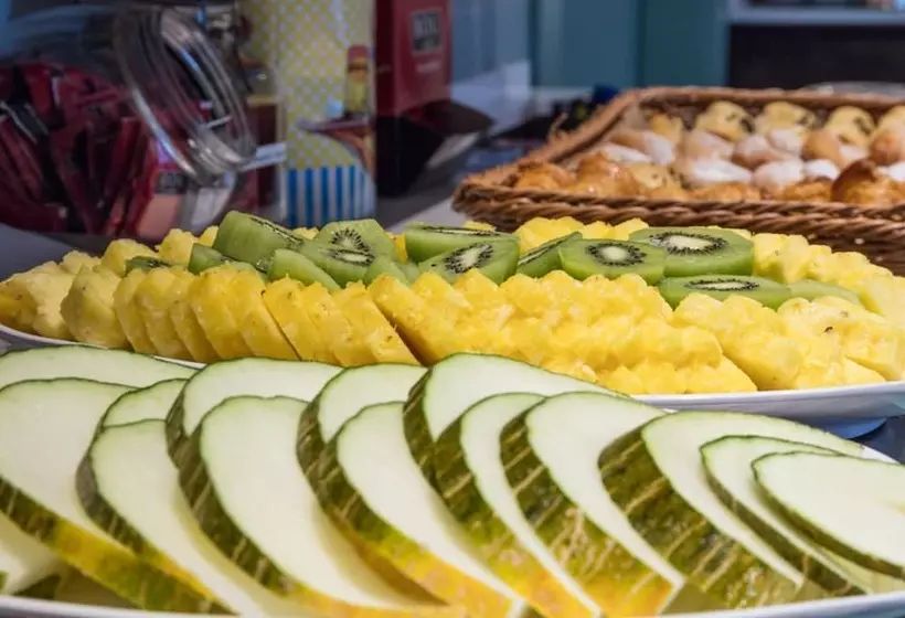 ホテル Via Augusta