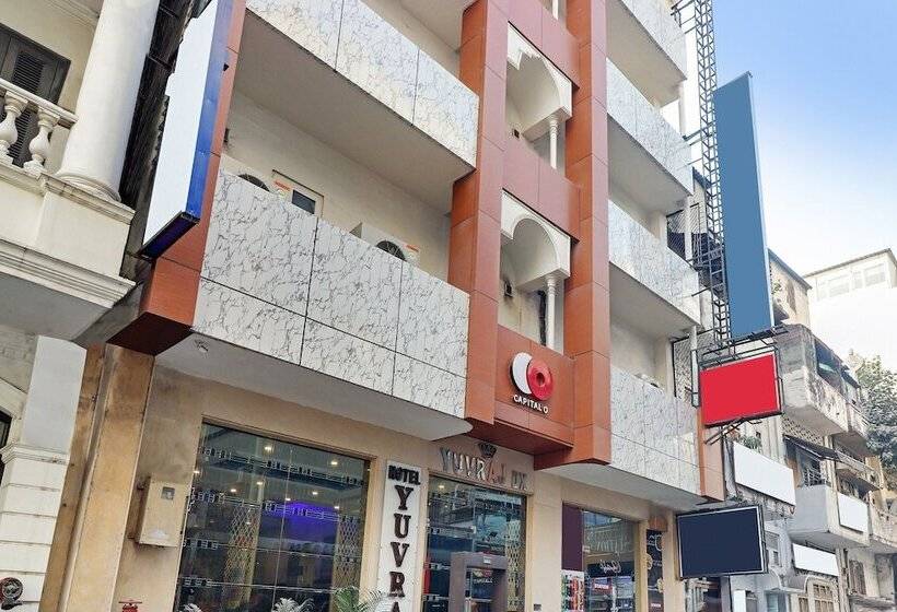 Capital O 2242 Hotel Yuvraj Deluxe