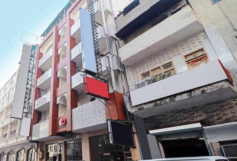 Capital O 2242 Hotel Yuvraj Deluxe