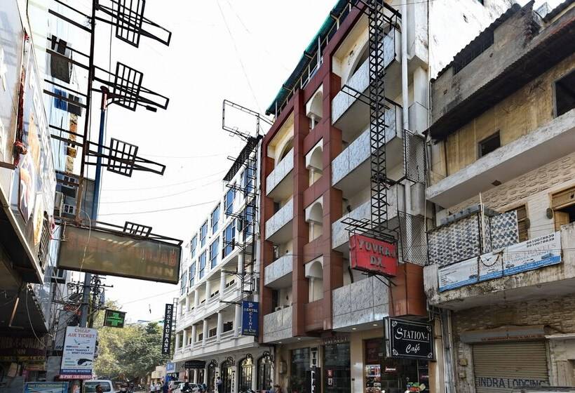 Capital O 2242 Hotel Yuvraj Deluxe