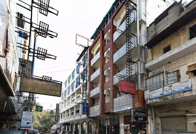 Capital O 2242 Hotel Yuvraj Deluxe