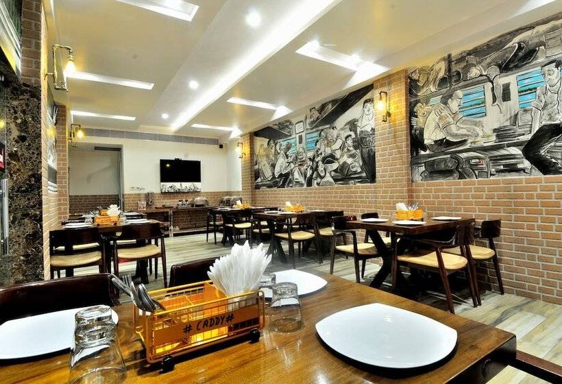 Capital O 2242 Hotel Yuvraj Deluxe