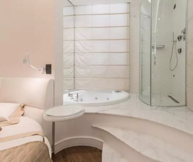 پانسیون Lux Suites In Roma