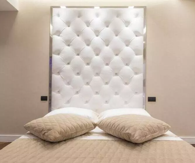 پانسیون Lux Suites In Roma