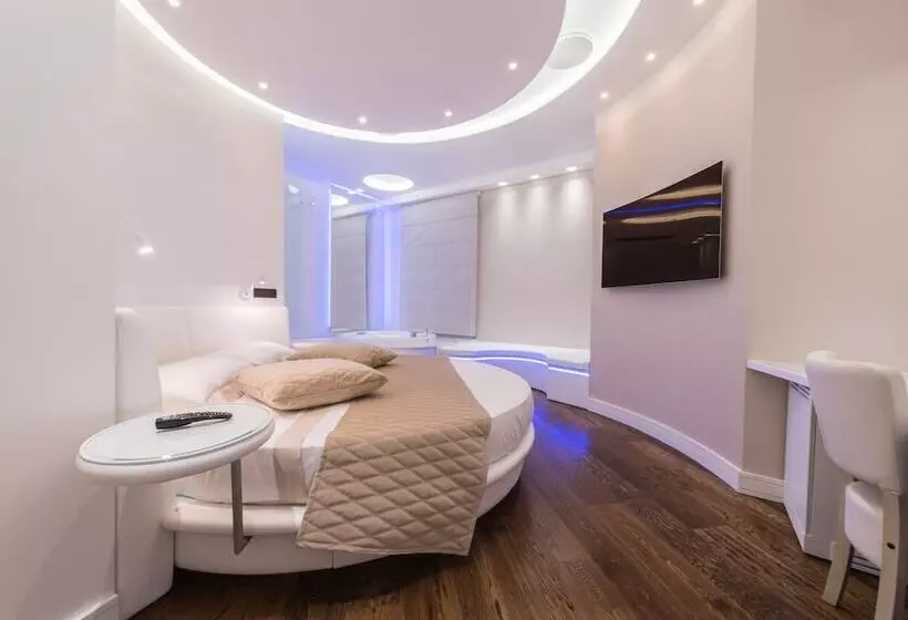 پانسیون Lux Suites In Roma