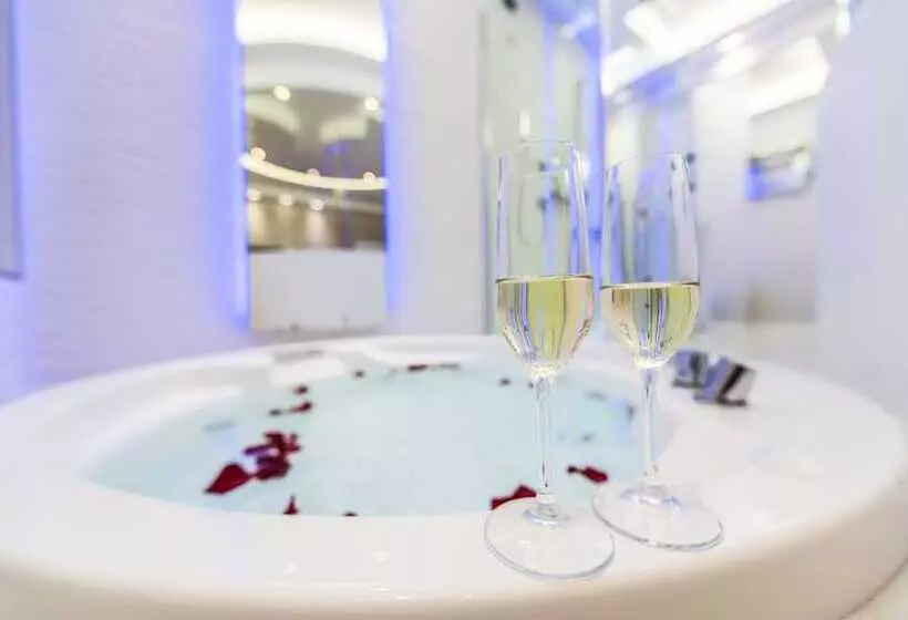 پانسیون Lux Suites In Roma