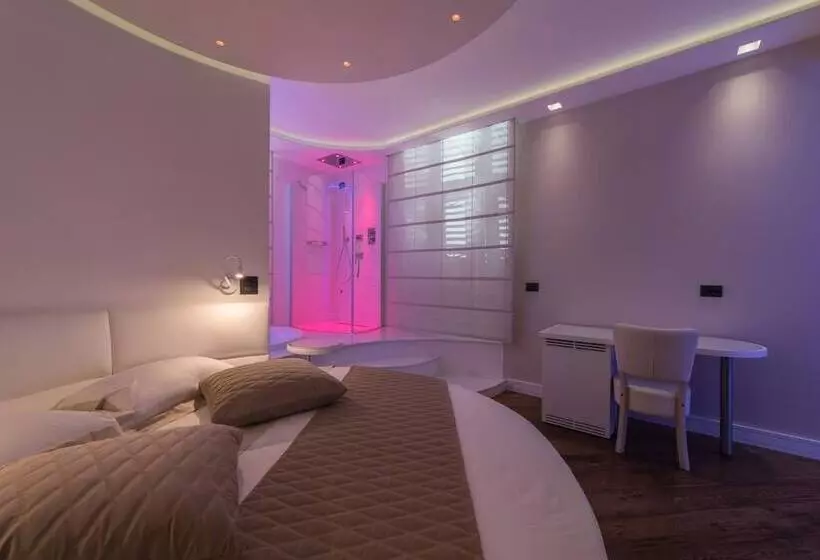 پانسیون Lux Suites In Roma