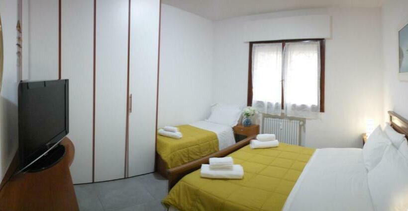 פנסיון Rosa Garden B&b