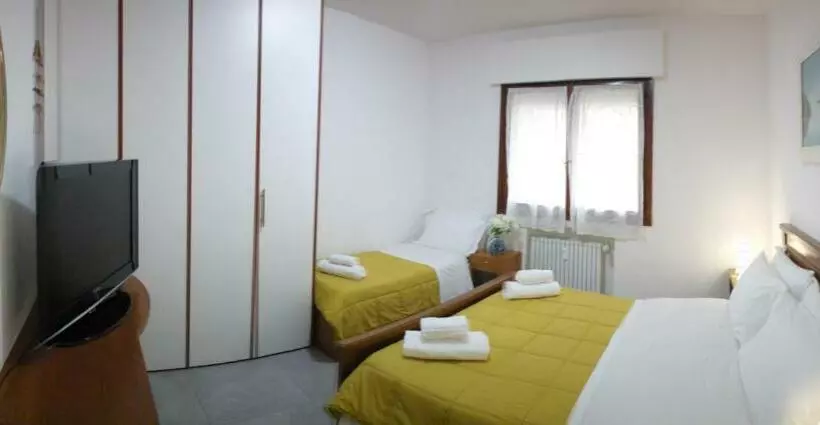 پانسیون Rosa Garden B&b