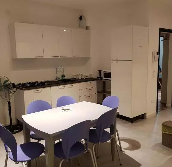 پانسیون Rosa Garden B&b