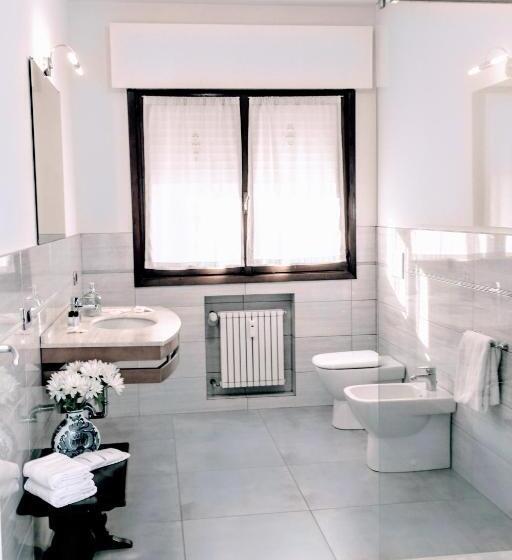 פנסיון Rosa Garden B&b