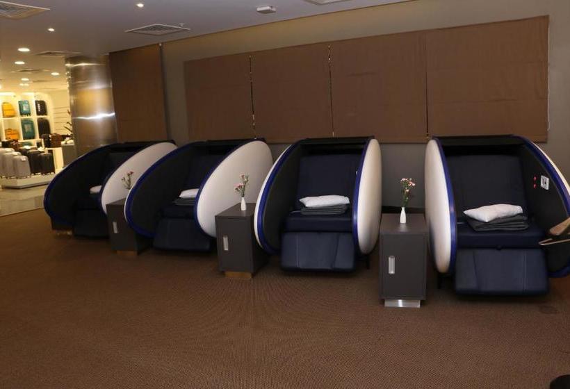 הוסטל Aviserv Lounge