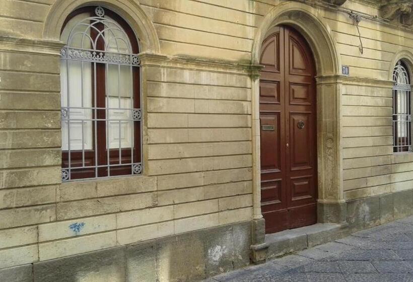 تختخواب و صبحانه Palazzo Dei Vespri