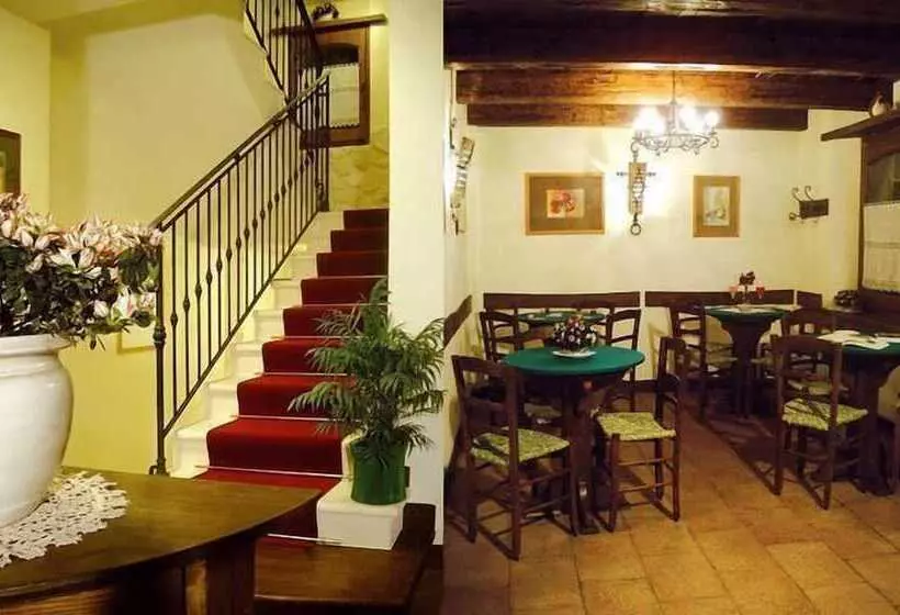 تختخواب و صبحانه Villa Fiorita