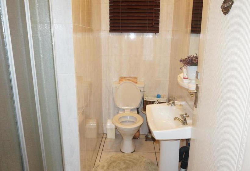 Bernies Bed And Breakfast