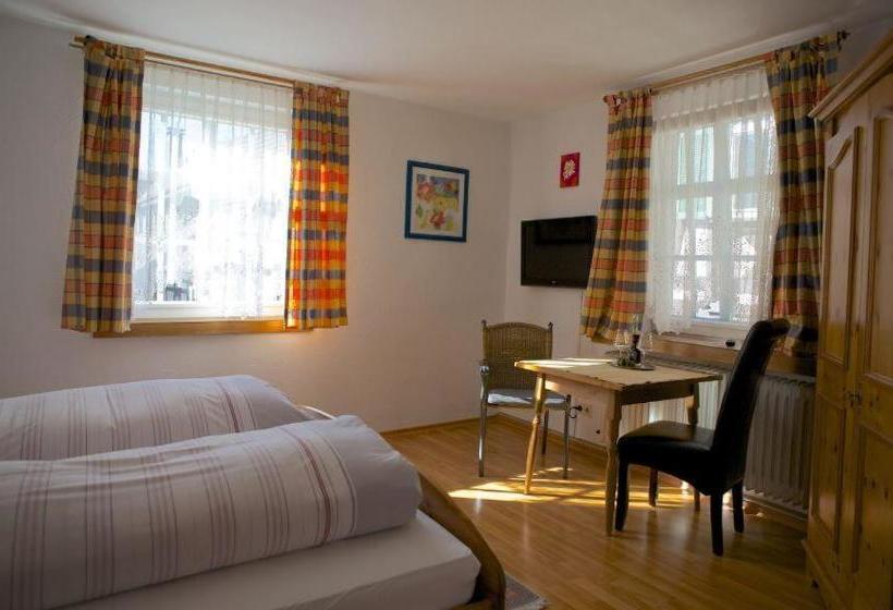 בית מלון כפרי Gasthof Zur Sonne