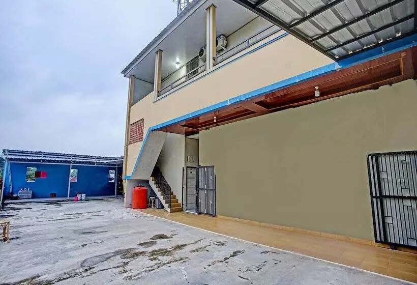 ホテル O Wisma Tri Handayani Near Uin Radin Intan