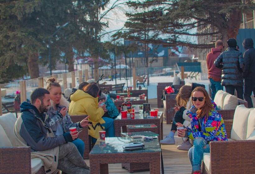 هتل Panorama By Mgzavrebi