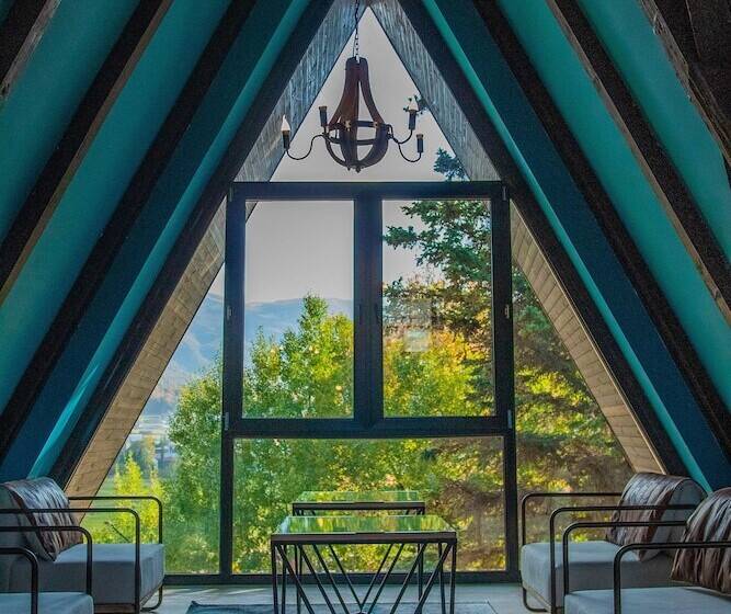 هتل Panorama By Mgzavrebi