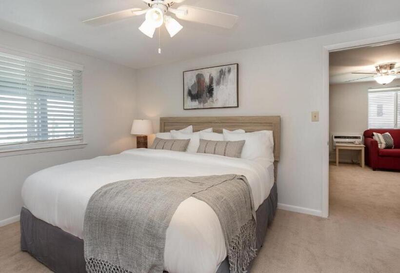 Мотель The Beach House