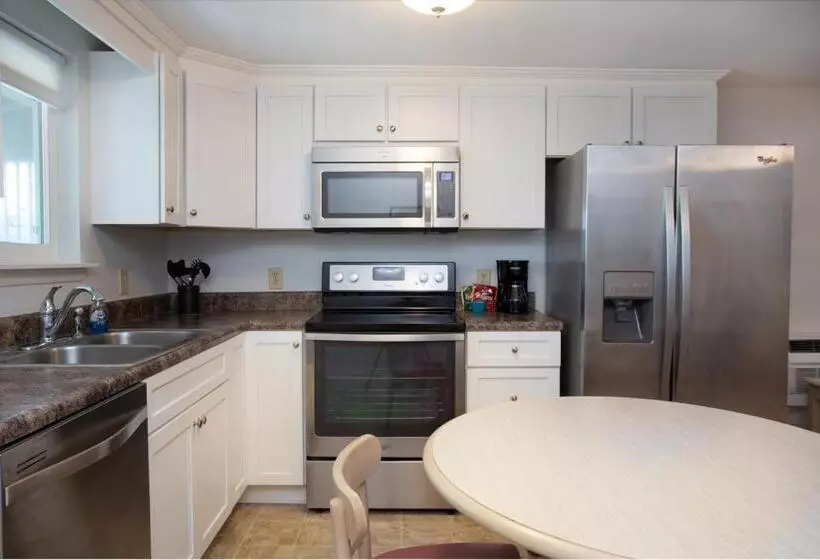 モーテル The Beach House