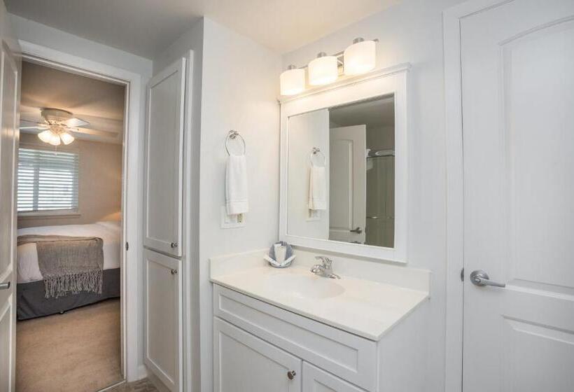 Мотель The Beach House