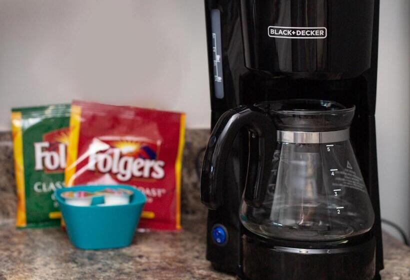 Мотель The Beach House