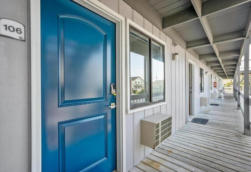 Мотель The Beach House