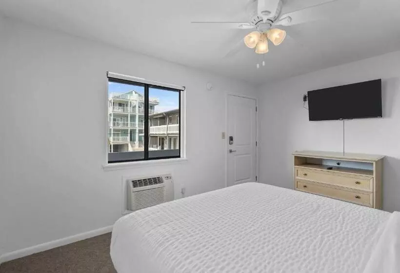 モーテル The Beach House