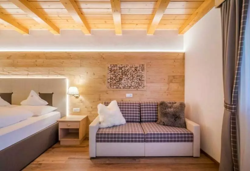 ペンション Ciamp