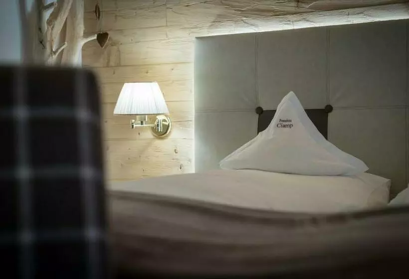 ペンション Ciamp