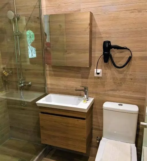 Ampoulos Rooms & Apartments