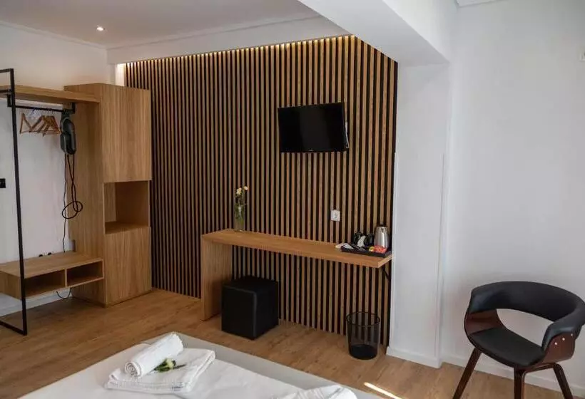 Ampoulos Rooms & Apartments