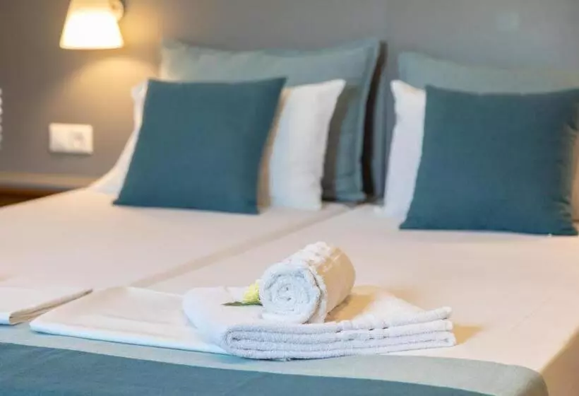 Ampoulos Rooms & Apartments