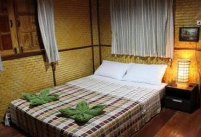 Green Cottage Beach Resort