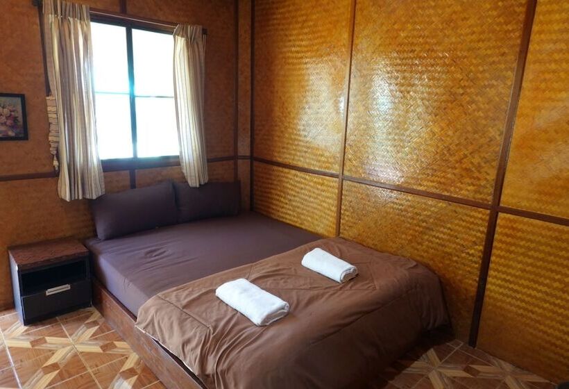 Green Cottage Beach Resort